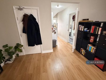 Studio to rent - Photo 5