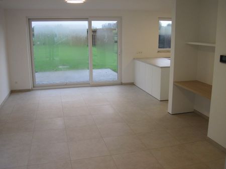 Eigentijdse nieuwbouwwoning - Foto 2