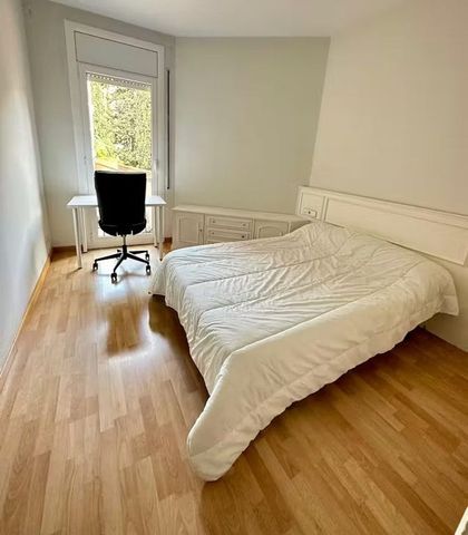 Carrer del Trinquet, Barcelona, Catalonia 08034 - Photo 2