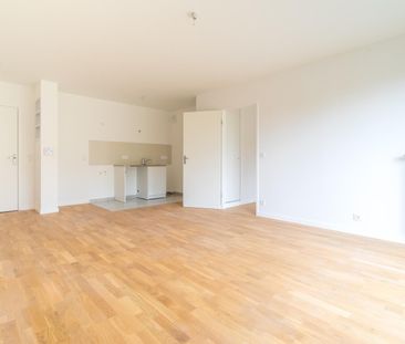 location Appartement F2 DE 45.1m² À VILLIERS SUR MARNE - Photo 2