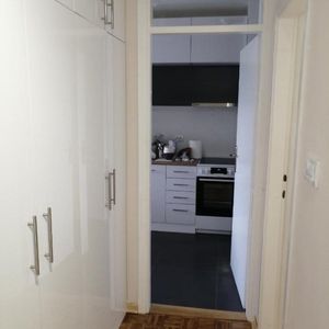 Garsoniera de inchiriat Centrul Civic - Fotografie 2