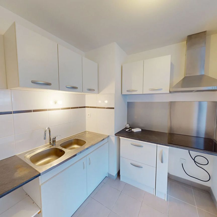 À louer : Appartement T2 avec garage à Royan - Photo 1