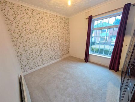 2 bedroom end of terrace house to rent - Photo 3