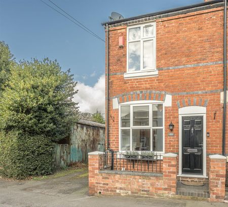 2 bedroom House To Let - Photo 2