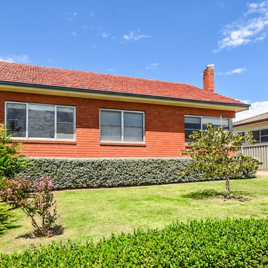 8 Legacy Avenue, Orange. - Photo 1