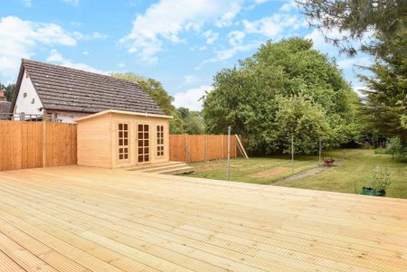 2 bedroom semi-detached bungalow to rent - Photo 2