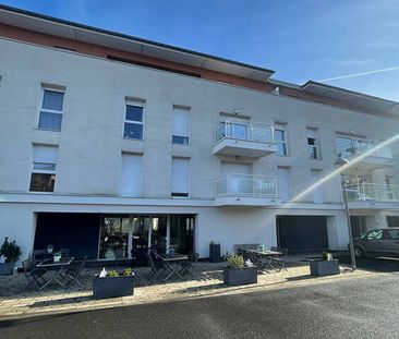 LOCATION AMNEVILLE RESIDENCE SENIOR F2 BALCON ET PARKING - Photo 6