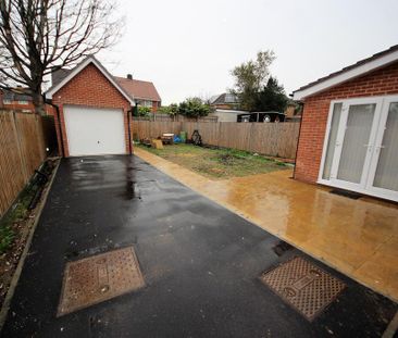 1 bedroom in a house share to rent - Photo 3