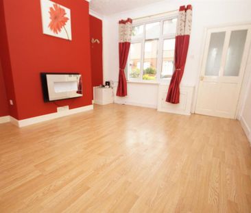 2 bedroom end of terrace house to rent - Photo 6