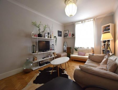 3 Bedroom Apartment To Let - Photo 2