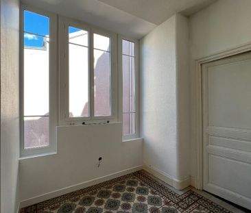 Location Appartement 1 pièce 35m² - Photo 5