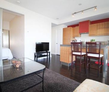 Chic 1 Bedroom suite with Balcony and Exciting Downtown Location - Photo 1