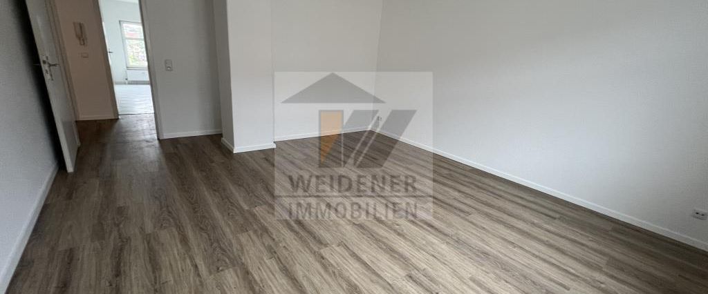 Wohnen in Untermhaus! Modernisierte 2 Raum DG-Wohnung mit Balkon! - Photo 1