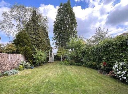 Manorbrook, Blackheath, London, SE3 - Photo 3