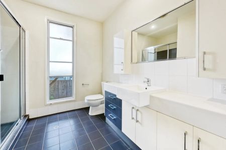 Beautiful home close to the beach - Photo 3