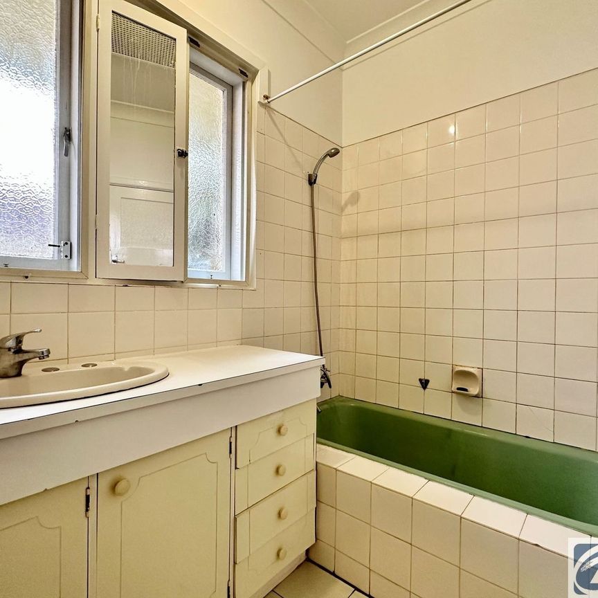 Large Character Home in an Exceptional Location HOME OPEN SATURDAY 3RD JANUARY 2026 @ 9:00AM SHARP! - Photo 1