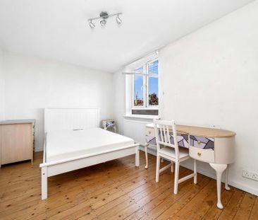 3 bedroom maisonette to rent - Photo 2
