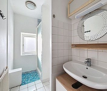 LYON 4 - F 3 - Photo 4