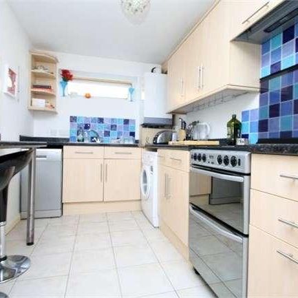 Edgecumbe Court, Laleham Road, Staines-upon-thames, TW18 - Photo 1