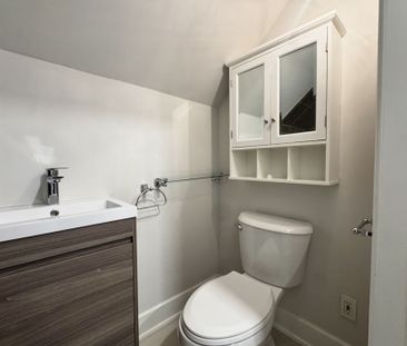 For Lease - 185 Rumble Avenue Unit# 2nd Fl, Richmond Hill, Ontario - Photo 5