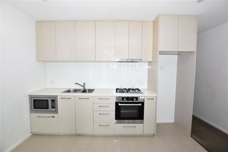 1303/618 Lonsdale Street - Photo 4