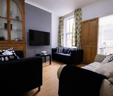 5 bedroom house to rent - Photo 1