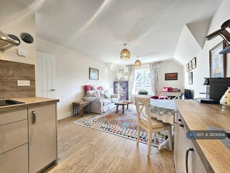 1 bedroom flat to rent - Photo 4