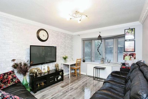 Woodfield Road, Talbot Green, Pontyclun, CF72 - Photo 1