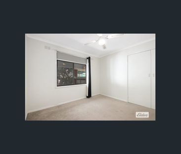 Four bedroom family living! - Photo 4