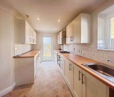 2 bedroom House To Let - Photo 1