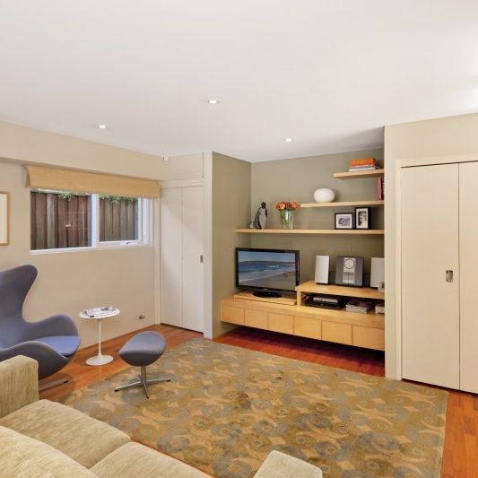 30 Henry Street, Queens Park - Photo 1