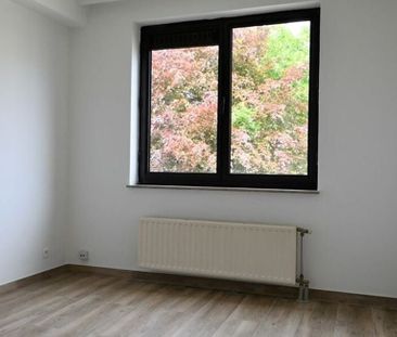 Appartement te huur in Ganshoren voor € 1.050 met 2 slaapkamers - Photo 1