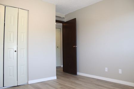 419 1 Avenue NE, Calgary - Photo 5