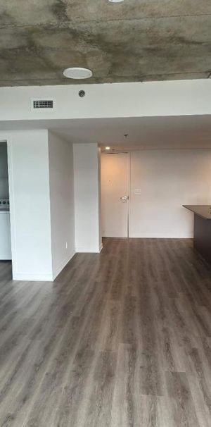 2 CH - 1 SDB - Terrebonne - $2,000 /mo - Photo 1