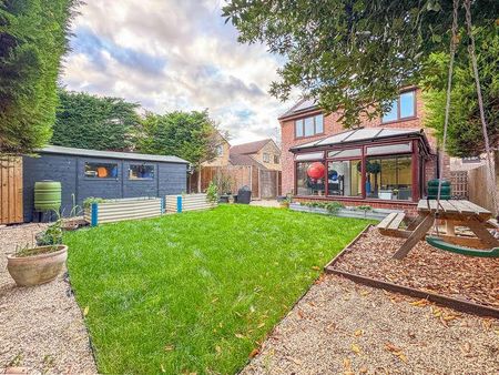 Bill Rickaby Drive, Newmarket, Suffolk, CB8 - Photo 5