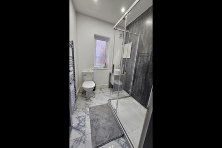 Room in a Shared House, Silverdale Avenue, L13 - Photo 5