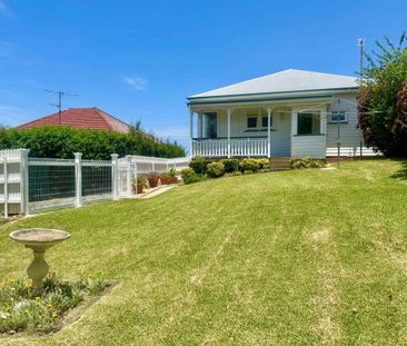 14 Hilltop Avenue, Wollongong, NSW 2500 - Photo 3