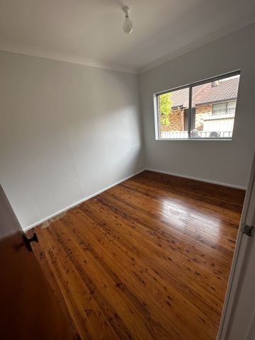 1/8 Storey Street, OAK FLATS NSW 2529 - Photo 2