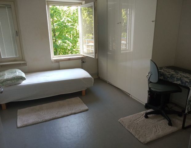 Lokes väg, Norsborg - Foto 1