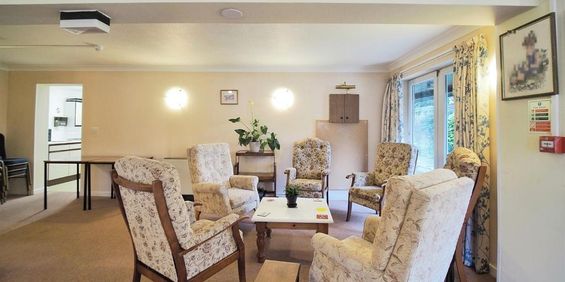 1 bedroom retirement property to rent - Photo 3