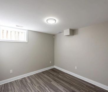 For Lease - 52 Marion Street, Hamilton, Ontario - Photo 4