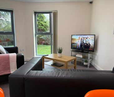 6 bedroom private hall to rent - Photo 5