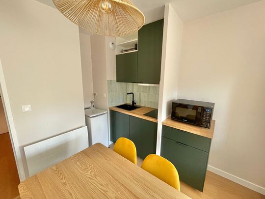 A Louer - Nantes St Clement - Studio Meublé Refait A Neuf De 22,39 M² - Photo 1