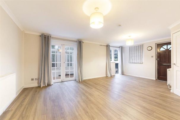 3 bedroom detached house to rent - Photo 1