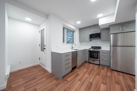 For Lease - 77 Thirty Fifth Street Unit# LOWER, Toronto, Ontario - Photo 5