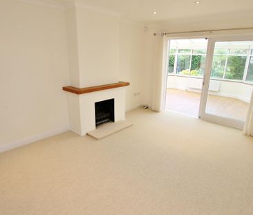 4 bedroom house to rent Sorbie Close, Weybridge, KT13 - Photo 4
