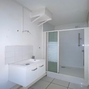 Location Appartement 1 pièce 27m² - Photo 3
