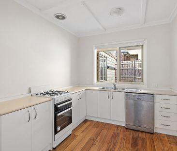 17 Queen Road, Lilydale - Photo 5