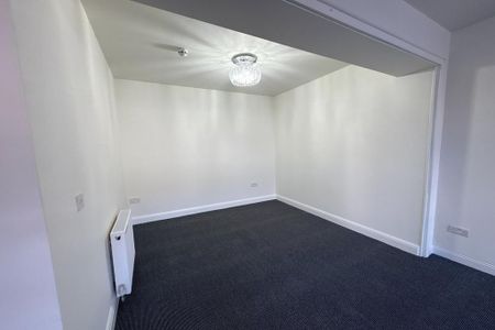 1 bedroom ground floor flat to rent - Photo 2