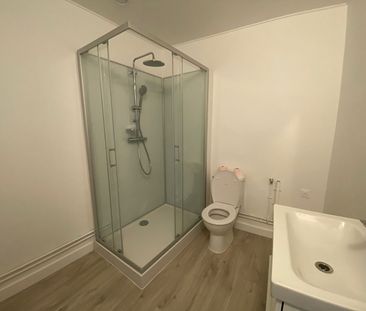 Location Appartement 2 pièces 64m² - Photo 5